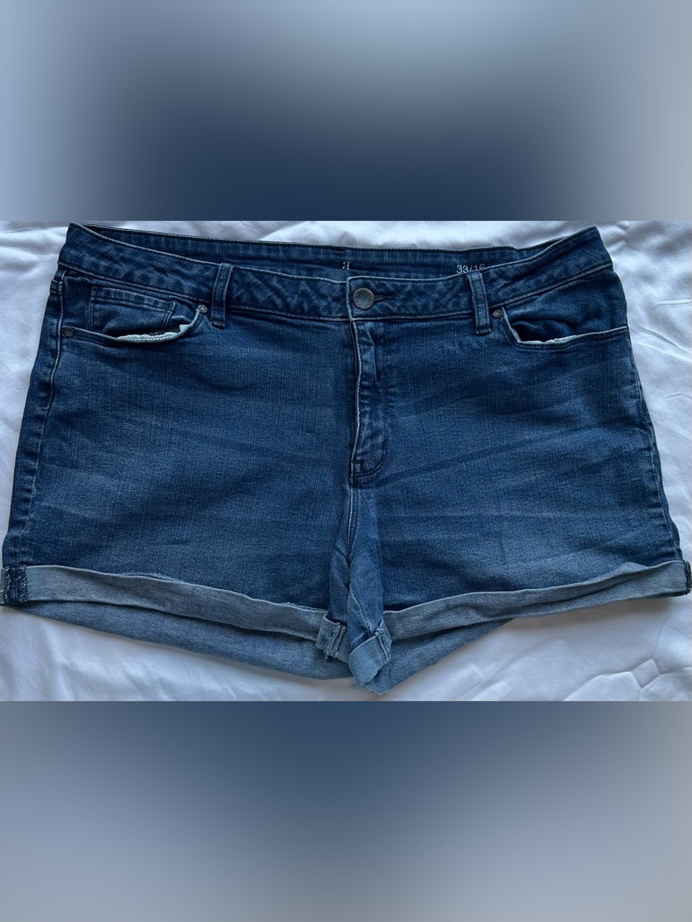 A.n.a Women's Dark Blue Denim Roll-Cuff Shorts Size 16
